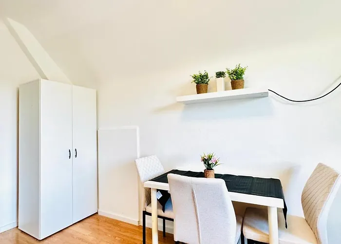 Apartment Affordable In A With Garden Near Danube For Long *