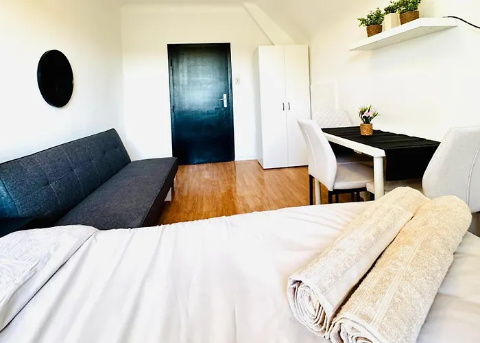 Affordable In A With Garden Near Danube For Long Wien