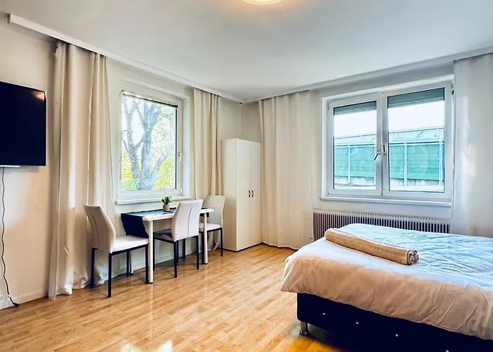 Apartment Affordable In A With Garden Near Danube For Long *