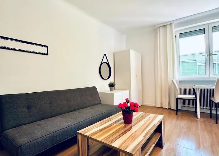 Apartment Affordable In A With Garden Near Danube For Long *